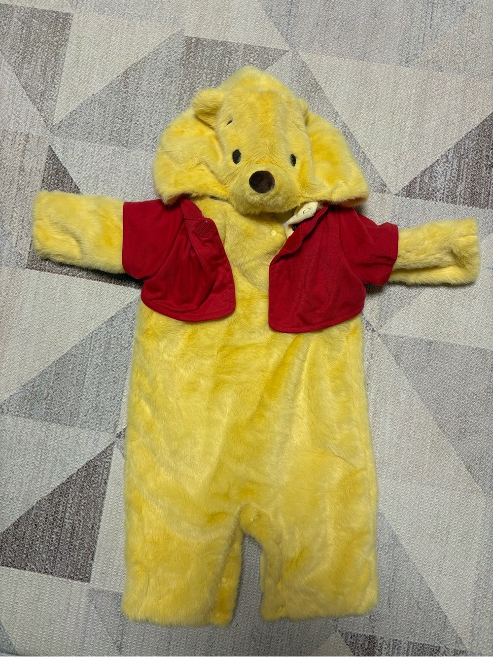 Pottery Barn Kids Disney Classic Pooh costume size 0-6 months
